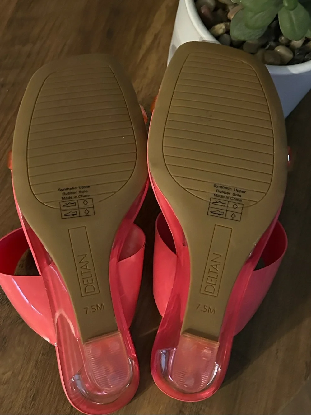 DELTAN Neon Pink Lucite Wedge Sandals Women’s 7.5M Like New